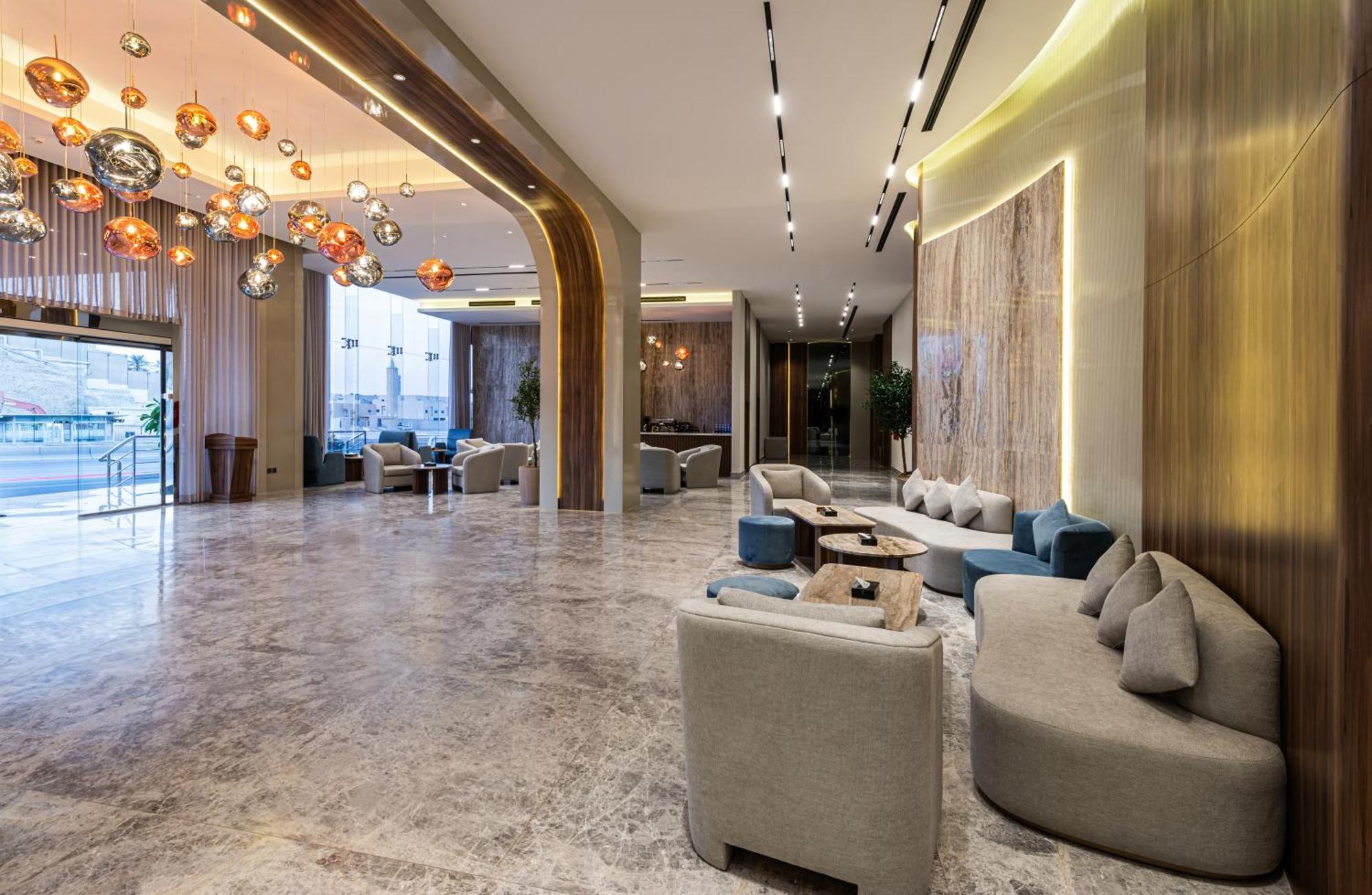 Voyage Hotel & Suites リヤード エクステリア 写真