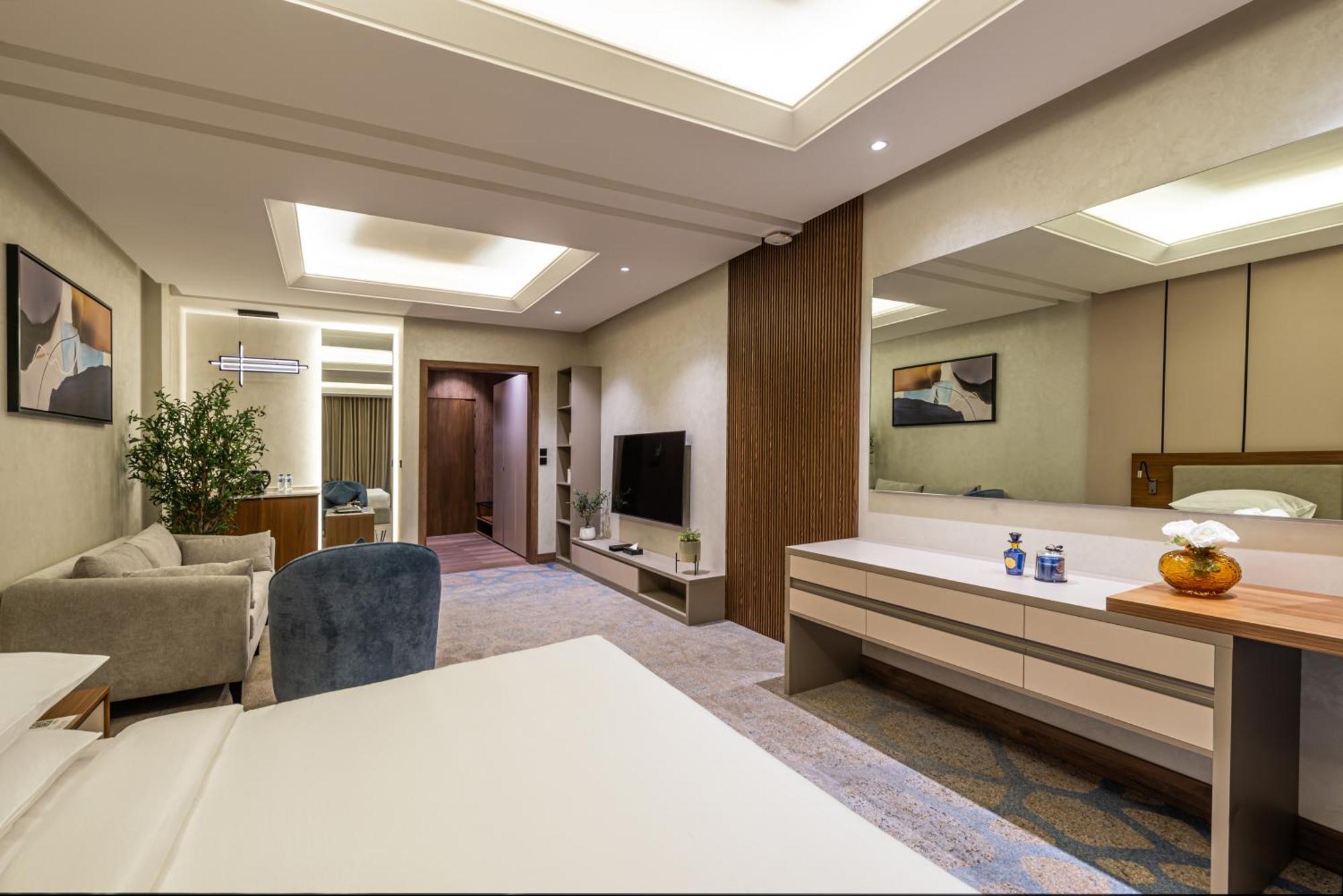 Voyage Hotel & Suites リヤード エクステリア 写真