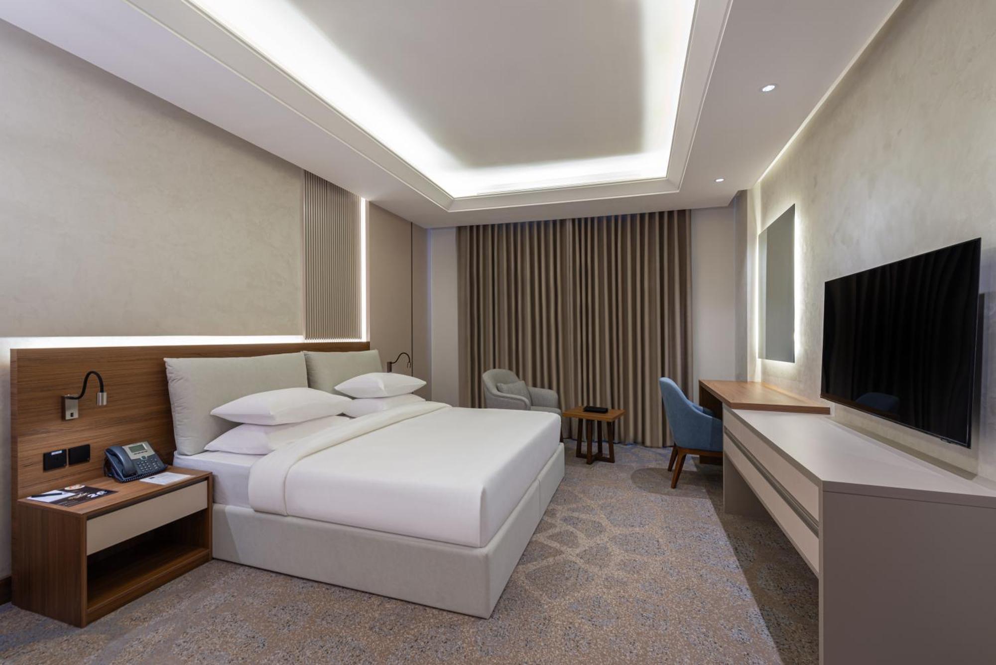 Voyage Hotel & Suites リヤード エクステリア 写真