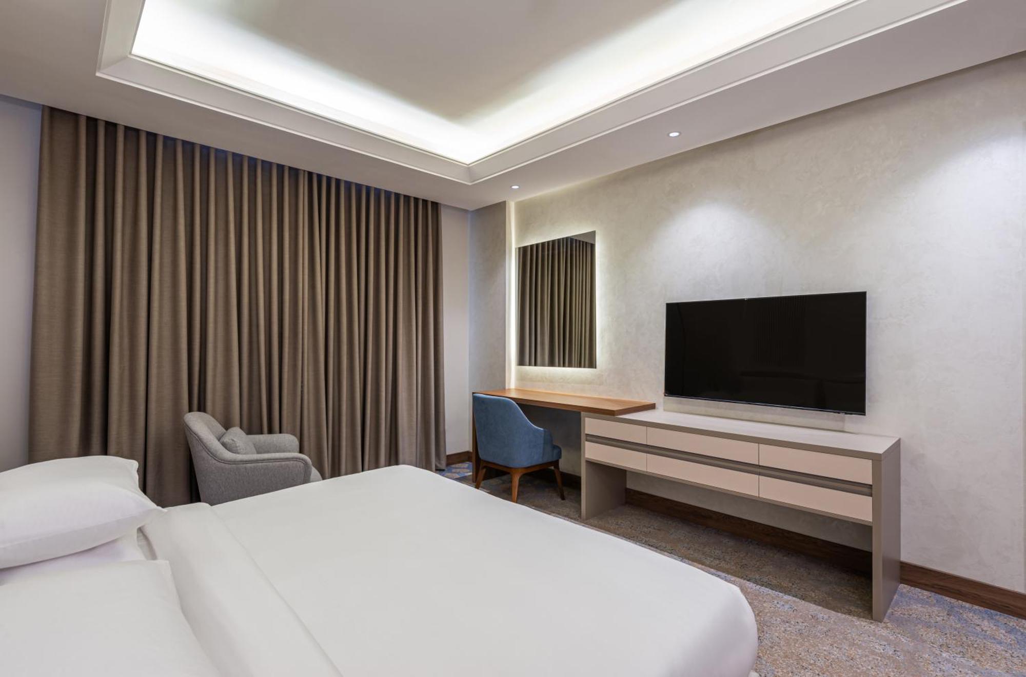 Voyage Hotel & Suites リヤード エクステリア 写真